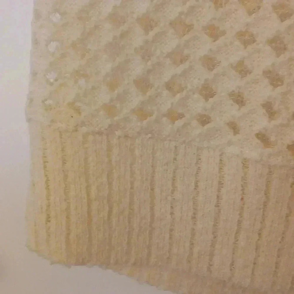 VINTAGE  Cream sheer knit sweater - Picture 3 of 9